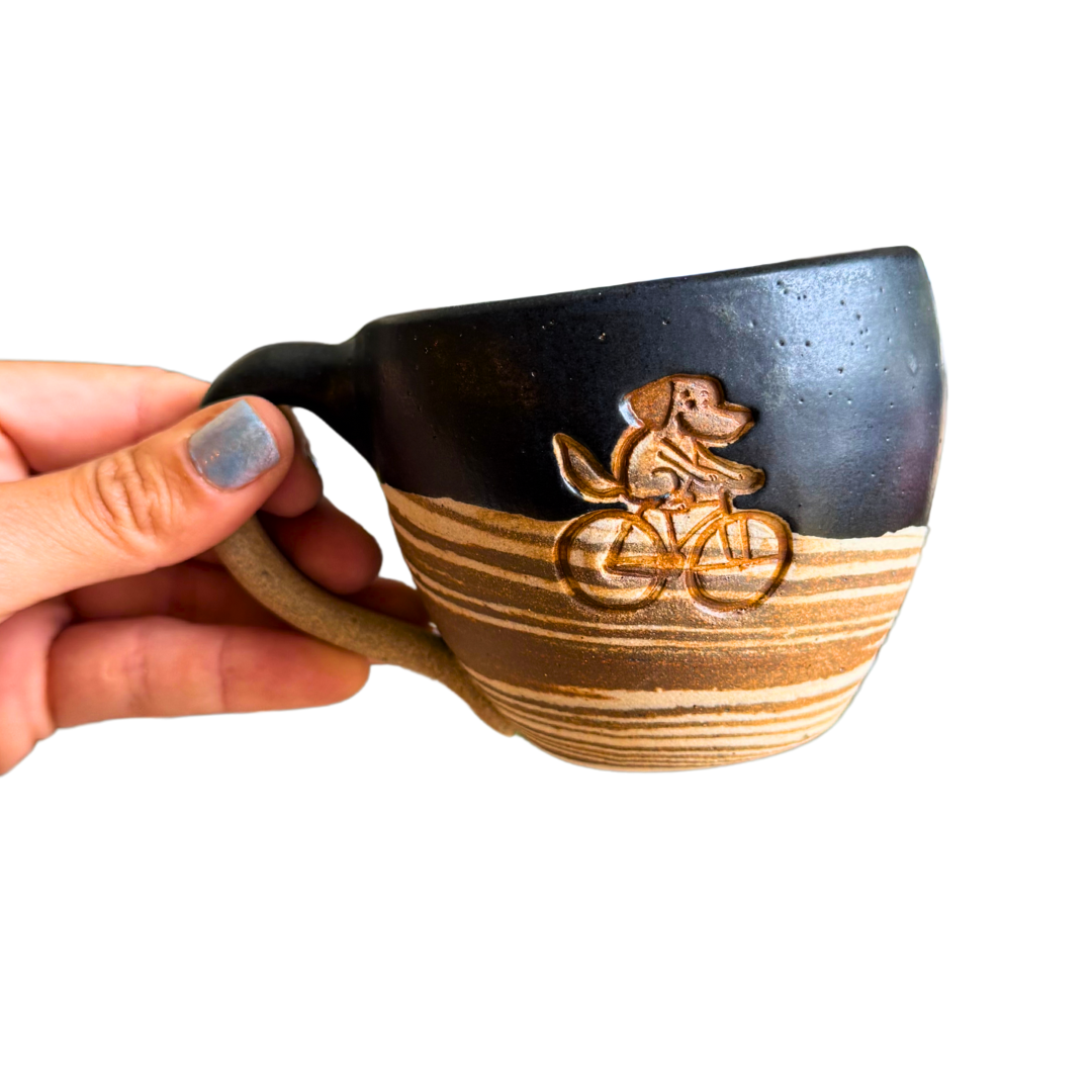 TAZA ARTESANAL MANADA MORTAL - PERRITO NEGRA MATE