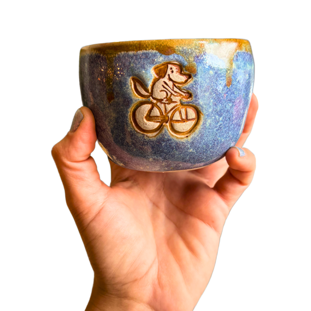 TAZA ARTESANAL MANADA MORTAL - PERRITO CÓSMICA 9OZ